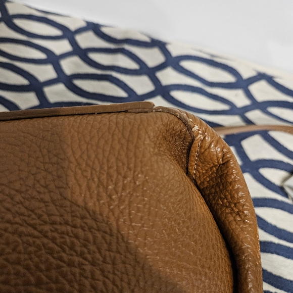 LUANA FERRACUTI Leather ShoulderBag With Ruched Handie Made In Italy Cognac EUC - Picture 9 of 16